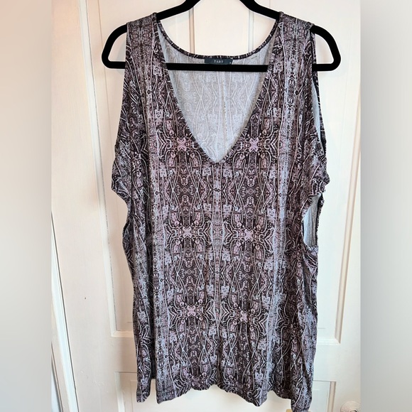 Tart Rocky Cold Shoulder Top - 3X - Comfy and Soft - Picture 3 of 7